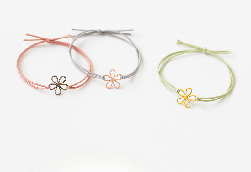 Fresh and Elegant Hair Ties for Women - Korean Trendy Hollow Flower Minimalist Hair Loops and Ponytail Elastic Bands