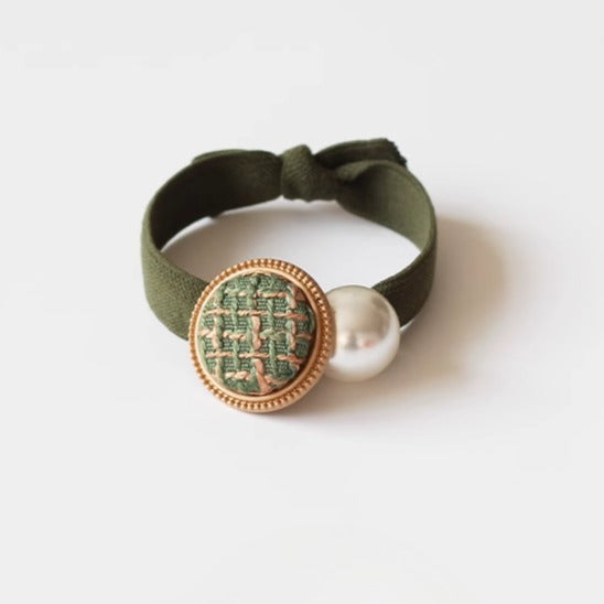 Retro Button Hair Ties for Women - Chanel Style Knitted Hair Loops, Elegant Elastic Bands with Pearls for High Ponytails