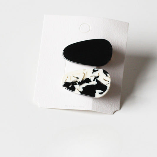 Set Of Two Hair Clips, Trendy And Stylish For Women To Style Hair