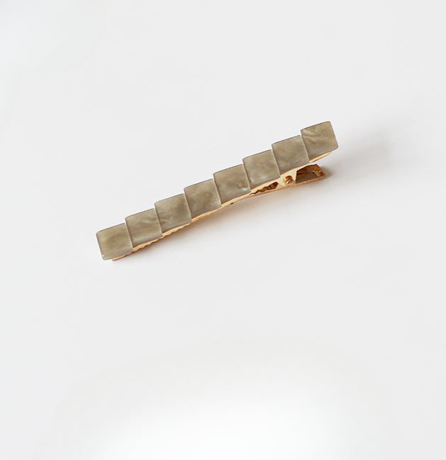 Minimalist Small Square Hair Clips - 2024 Trendy Side Clips for Women, Premium Bang Clips and Forehead Hair Accessories