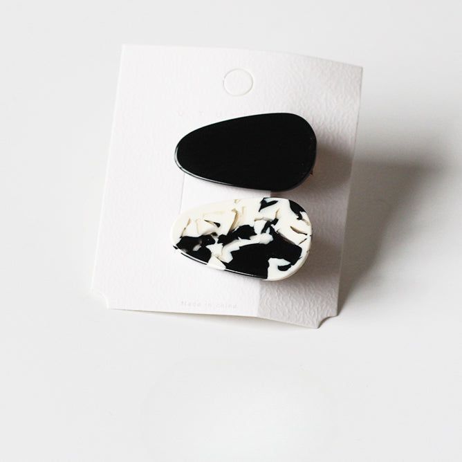 Set Of Two Hair Clips, Trendy And Stylish For Women To Style Hair