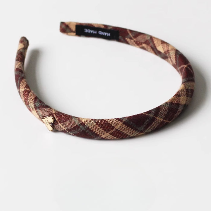 Heart Stripe Headband, High-End Hair Accessory For Various Occasions.