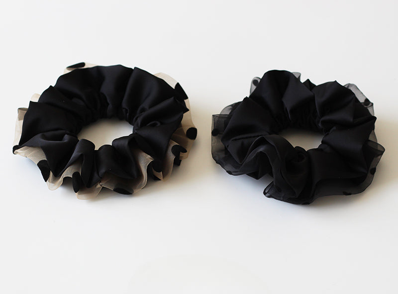 Textured Black Crinkle Hair Tie, High-Elasticity And Durable Hair Accessory.