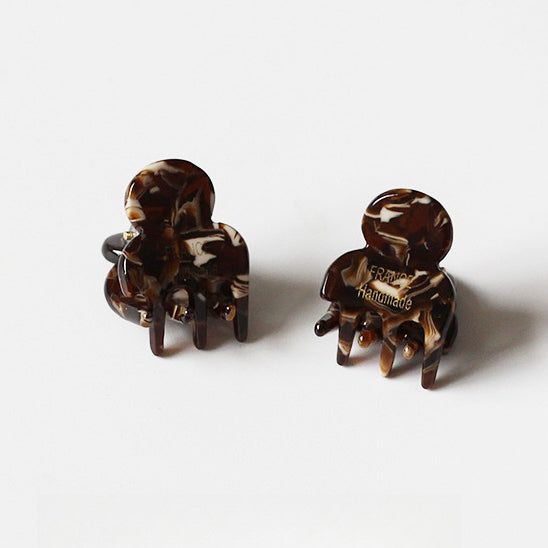 Small Claw Clip, Trendy and Elegant Acrylic Hair Accessory (1.7cm)