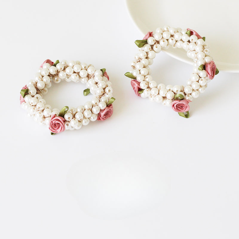 Pearl Rose Hair Tie Stylish Hairband For Women Perfect For Ponytails Elegant And Sophisticated Hair Accessory