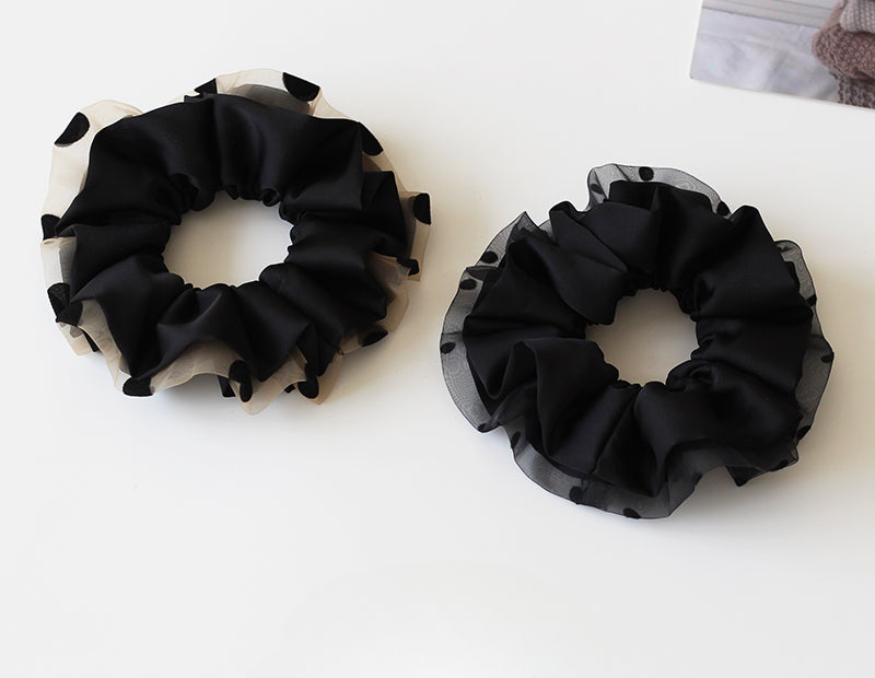Textured Black Crinkle Hair Tie, High-Elasticity And Durable Hair Accessory.