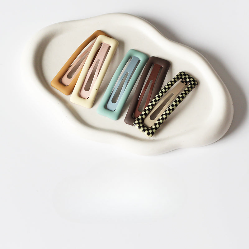 Set Of Five Hair Clips, Trendy And Stylish For Women To Manage Hair