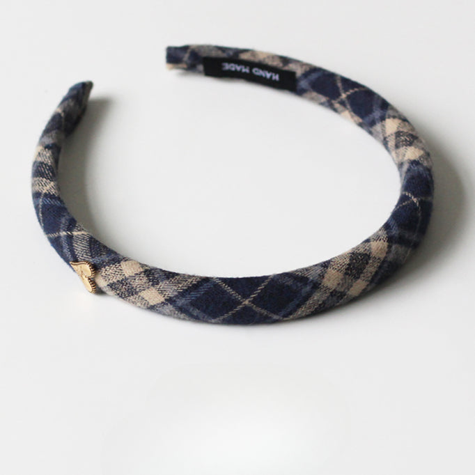 Heart Stripe Headband, High-End Hair Accessory For Various Occasions.