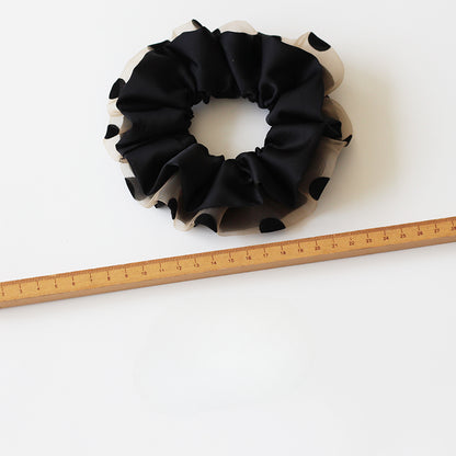 Textured Black Crinkle Hair Tie, High-Elasticity And Durable Hair Accessory.